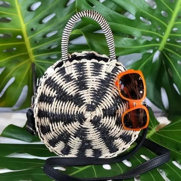 MMS Design Studio Handbags - NWOT MMS PURSE WOVEN CIRCLE BAG